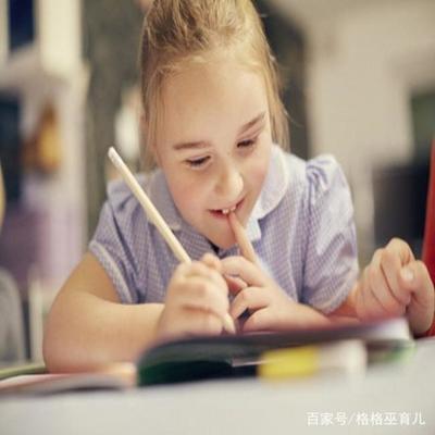 二年级孩子不愿意写作业怎么办 二年级孩子不愿意写作业怎么办