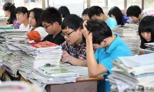 孩子说在学校压力大该如何安慰 孩子说在学校压力大该如何安慰