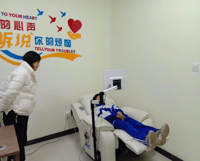 初二学生厌学情绪低落怎么办