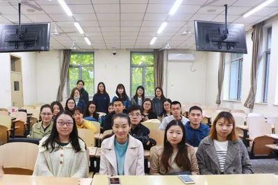 中国传媒大学传播学在职研究生火热报名中