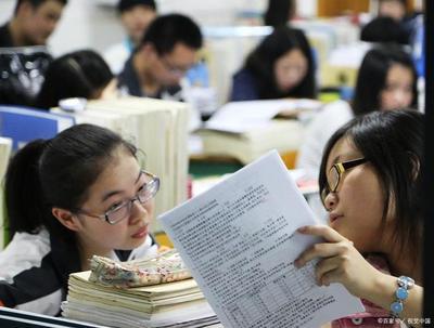 一上初中孩子成绩下降怎么办