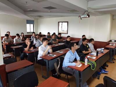 地质学在职研究生浅析什么样的人群适合读EMBA