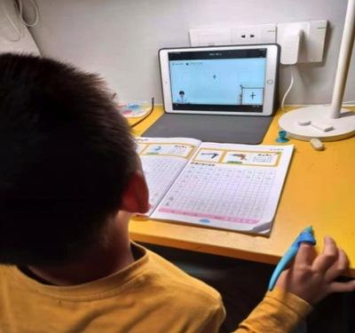 孩子写字太用力怎么纠正 孩子写字太用力怎么纠正
