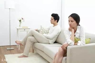 刚结婚不久，老公却听婆婆的要离婚怎么办？