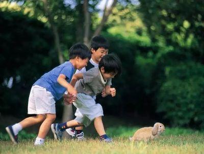 从小培养孩子快乐的心态 从小培养孩子快乐的心态