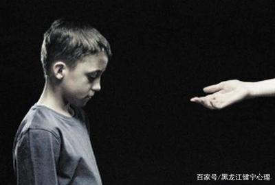 怎样和自卑的人相处？