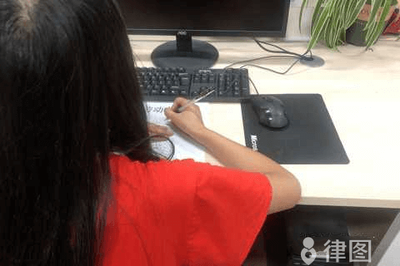 公司不续签劳动协议怎么赔偿