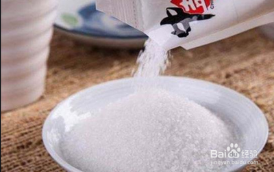 如何有效去除鲜桃上的绒毛?用什么洗桃子才能去桃毛