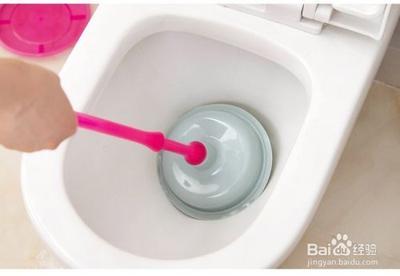 怎么清洗厕所效果更好呢？？