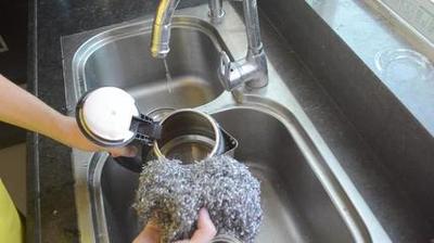 清洁热水壶里面的水垢 清洁热水壶里面的水垢