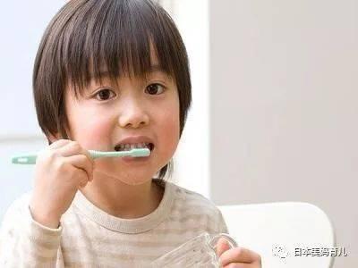 如何教宝宝养成刷牙的习惯