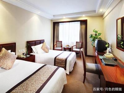 为什么住酒店时，要把厕所的灯打开？