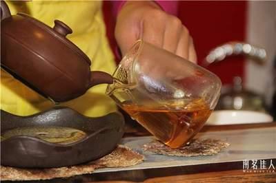 茶杯上有茶垢了怎么办? 茶杯上有茶垢了怎么办?