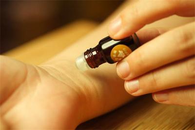 沉香纯油 使用方法