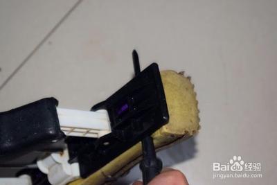 海绵拖把头怎么换图解 拖把怎么换海绵头