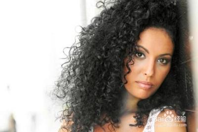 想留爆炸头，前期如何打理头发？