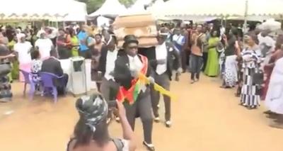 抖音最火黑人抬棺音乐叫什么