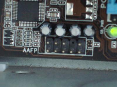 电脑开机键与主板线路怎么连接