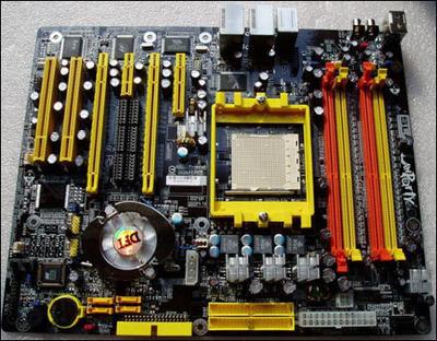 ATI与NVIDIA双显卡装在一台电脑中会怎样?