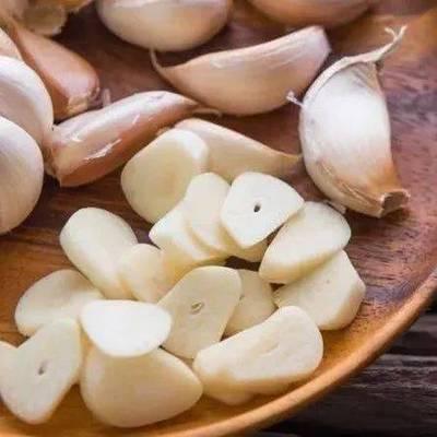 吃大蒜能杀菌，是否也能有效预防新冠病毒 能、不能