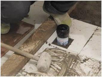 冬天家里瓷砖翘起来了的原因及解决方法