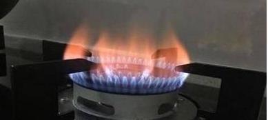 燃气灶经常出现&ldquo;红火苗&rdquo;？是什么原因引起的呢？