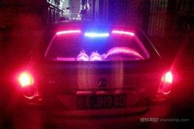 LED灯关了还一闪一闪要如何维修