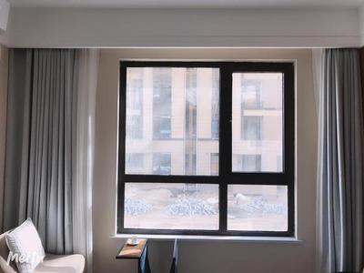 塑钢窗和断桥铝哪个好，塑钢窗是什么材质