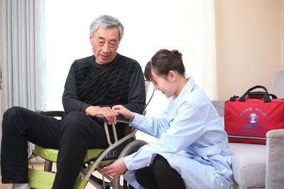 金牌护士app：为你提供贴心周到的上门护理