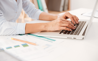 win10怎么设置禁止应用访问联系人?