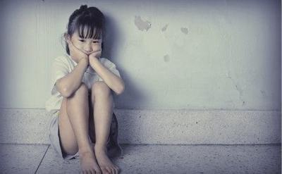 自卑会导致自闭症吗 自卑会引起什么心理疾病