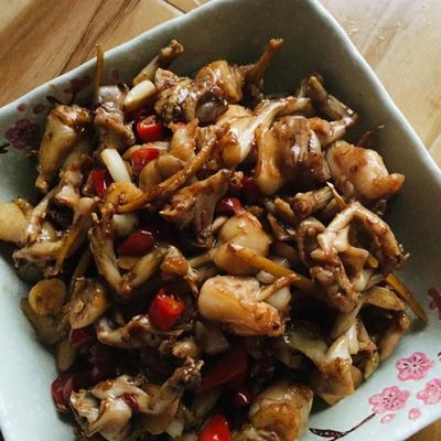 田鸡怎么做好吃家常做法，分享几种美味田鸡做法