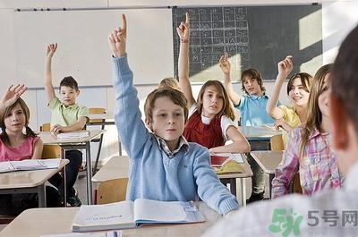 高中生上课容易走神怎么办？高中生上课如何提高注意力？