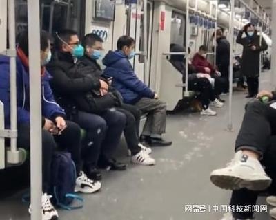 羽绒服为什么会爆炸?穿羽绒服要防止静电 羽绒服为什么会爆炸?穿羽绒服要防止静电