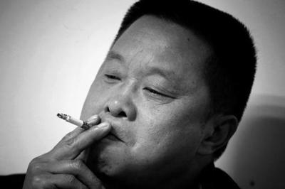 长期抽烟有什么危害呢 如何戒烟呢 长期抽烟有什么危害呢 如何戒烟呢