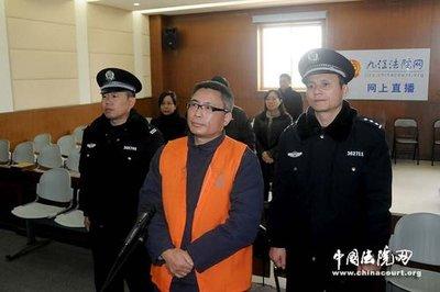 13岁女孩长阴毛正常吗?我13岁长阴毛了好不好