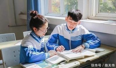 我12岁喜欢上了我同桌怎么办?12岁喜欢同桌该表白吗?