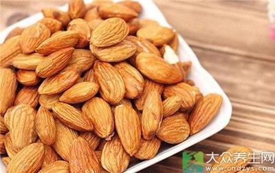 苦杏仁要煮多长时间 苦杏仁可以炒熟直接吃吗