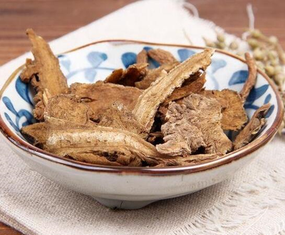 当归泡水一次放多少片 当归泡水什么时候喝合适