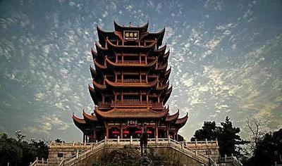 故人西辞黄鹤楼，烟花三月什么意思？&lsquo;黄鹤楼&rsquo;的诗意与背景