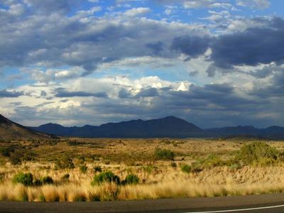 对镜贴花黄，当户理红妆什么意思？解读这句古诗的含义
