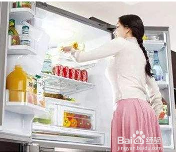 冷冻室里结冰了怎么办 冷冻室里结冰了处理方法