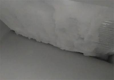 冰箱冷冻室内壁结冰怎么回事 冰箱冷冻室内壁结冰的原因及解决方法