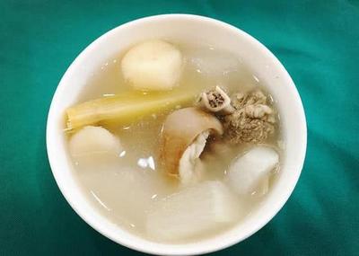 炖羊肉为什么放甘蔗 四种人不适合吃羊肉