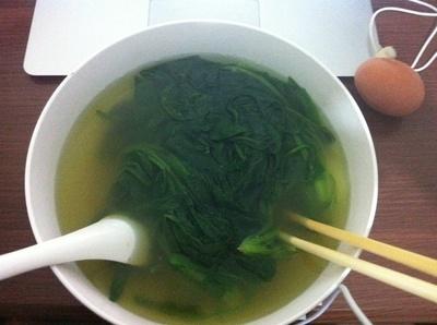 芝麻酱减肥可以吃吗 减肥期间可以吃芝麻酱拌菜吗