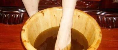 陈皮泡脚有什么好处 陈皮泡脚能去湿气吗 陈皮泡脚有什么好处 陈皮泡脚能去湿气吗