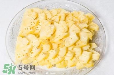 菠萝可以空腹吃吗 空腹吃菠萝有什么危害 菠萝可以空腹吃吗 空腹吃菠萝有什么危害