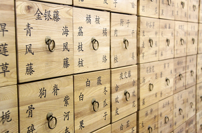 桑葚酒可以补肾吗 桑葚和什么泡酒补肾 桑葚酒可以补肾吗 桑葚和什么泡酒补肾
