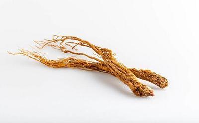 当归泡水喝的功效与作用及禁忌 当归泡水可以放冰糖吗 当归泡水喝的功效与作用及禁忌 当归泡水可以放冰糖吗