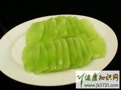 莴笋里面有红点还能吃吗 莴笋去皮后怎么保存 莴笋里面有红点还能吃吗 莴笋去皮后怎么保存